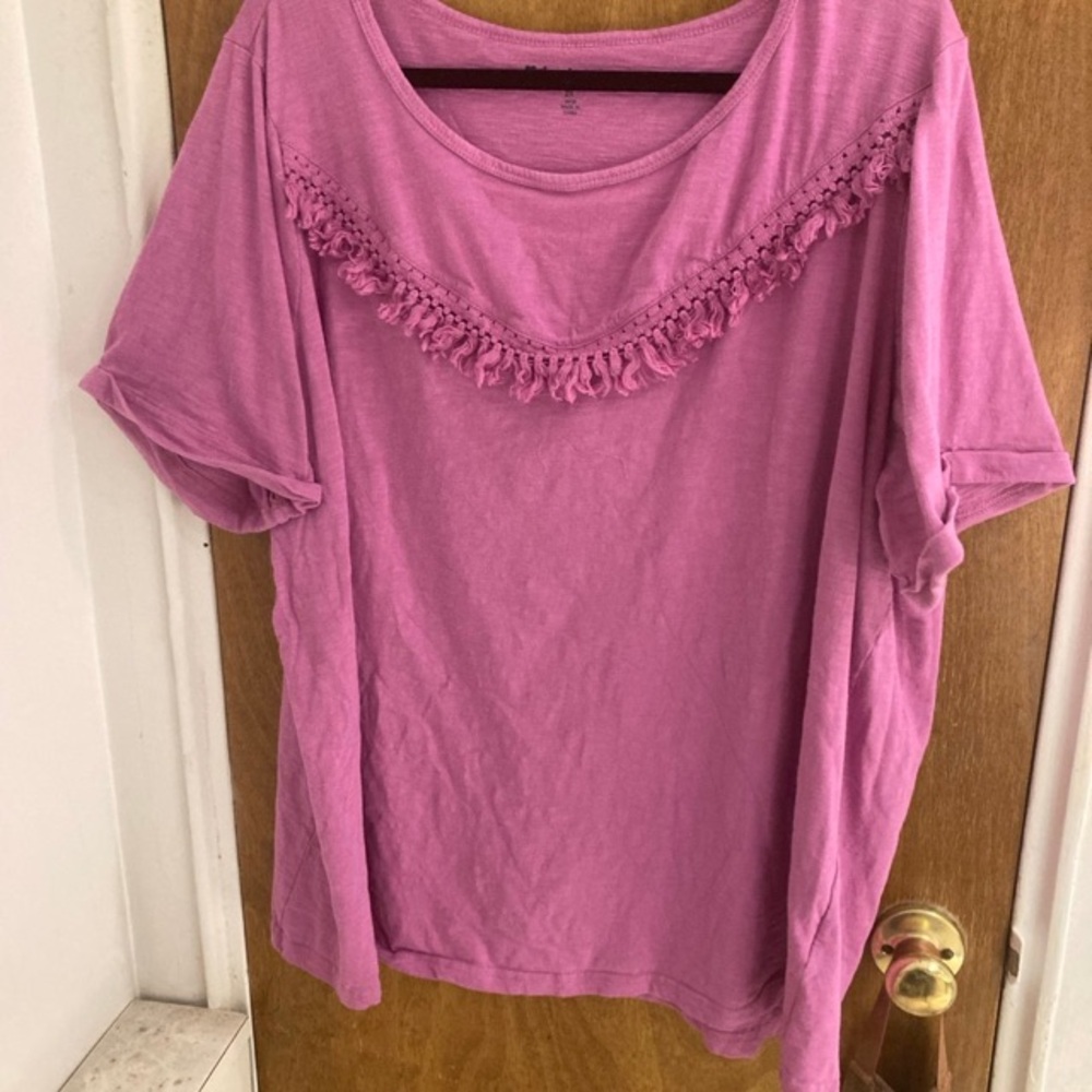 Denim & Co short sleeve dusty pink T-shirt with fringe detail